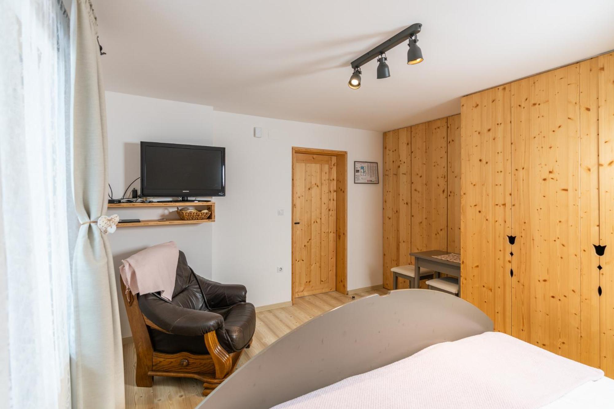 Hiša Erlah Hotel Bohinj Bagian luar foto