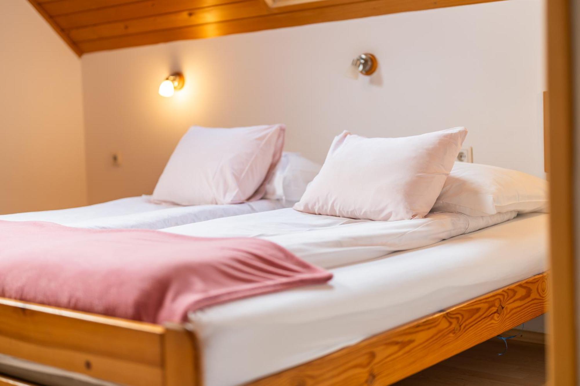 Hiša Erlah Hotel Bohinj Bagian luar foto